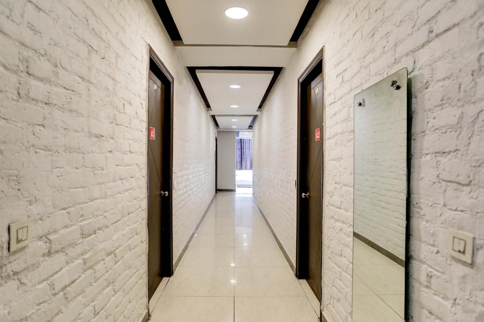 Aashiyana Homes Nueva Delhi Exterior foto
